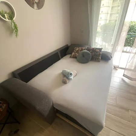 Апартаменты La Playa 450m Near The Торевьиа